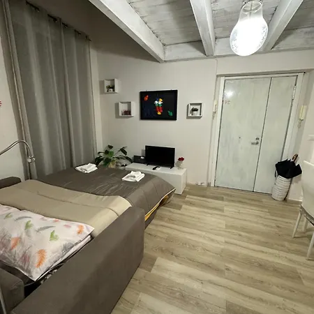 Naples To Stay-2